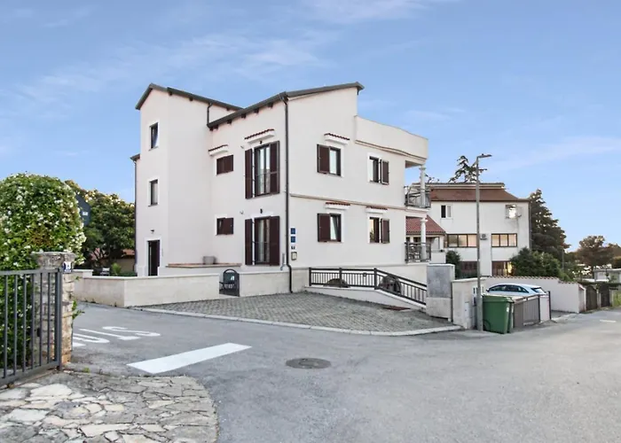 Apartamento Alba Ii *